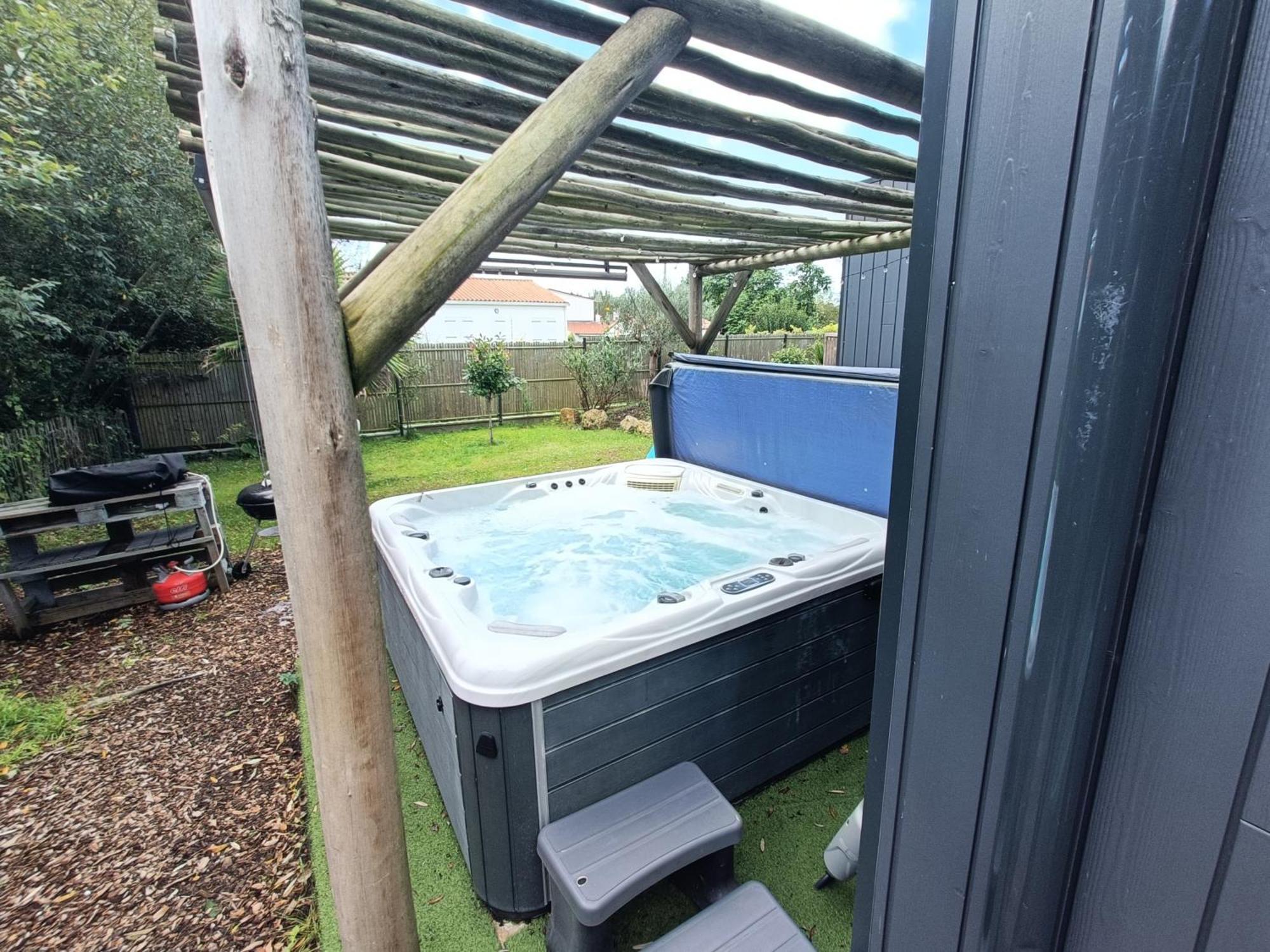 Apb Spa Locations Avec Jacuzzi Privatif Saint-Jean-de-Monts Esterno foto